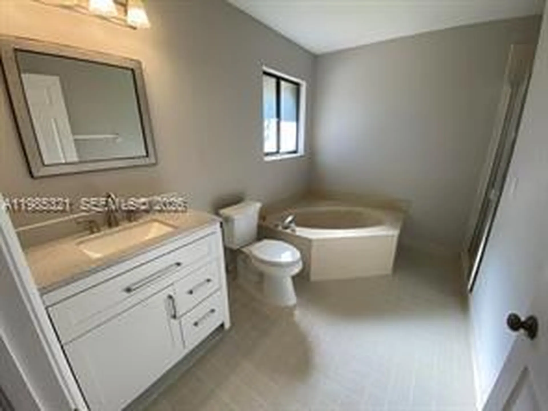 23 W Lexington Lane Palm Beach Gardens FL 33418