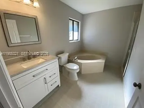 23 W Lexington Lane Palm Beach Gardens FL 33418
