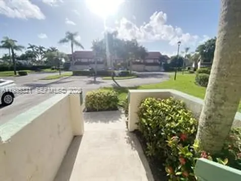 23 W Lexington Lane Palm Beach Gardens FL 33418