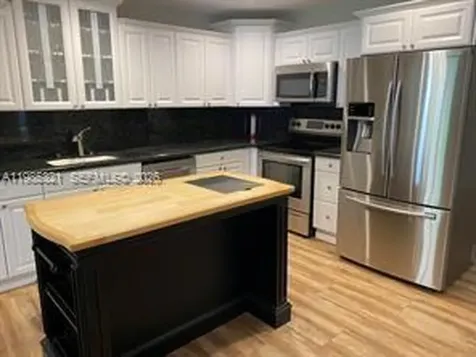 23 W Lexington Lane Palm Beach Gardens FL 33418