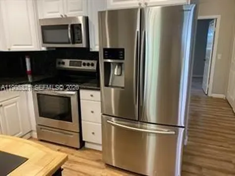 23 W Lexington Lane Palm Beach Gardens FL 33418