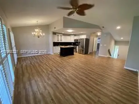23 W Lexington Lane Palm Beach Gardens FL 33418