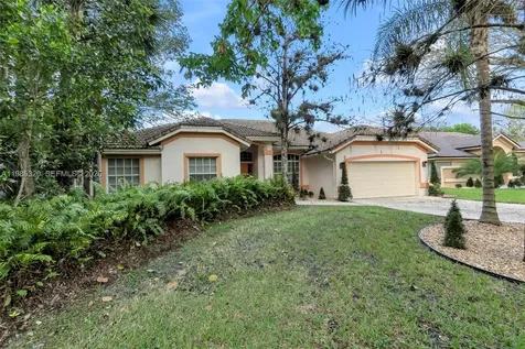 4927 NW 67th Avenue Lauderhill FL 33319
