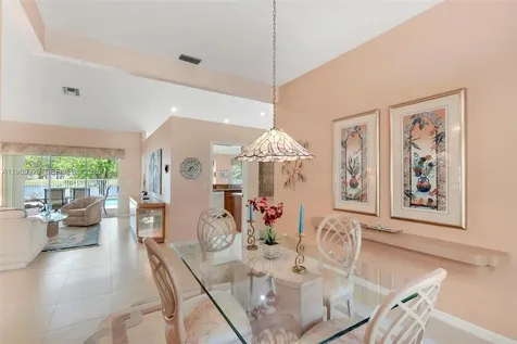 4927 NW 67th Avenue Lauderhill FL 33319