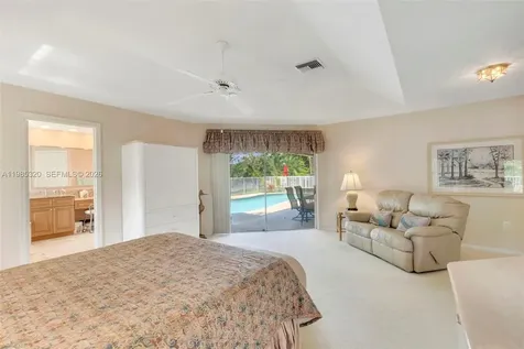 4927 NW 67th Avenue Lauderhill FL 33319