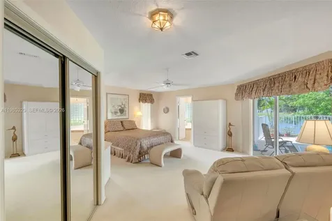 4927 NW 67th Avenue Lauderhill FL 33319