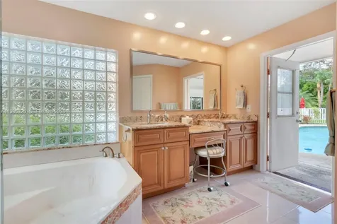 4927 NW 67th Avenue Lauderhill FL 33319