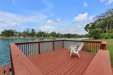4927 NW 67th Avenue Lauderhill FL 33319