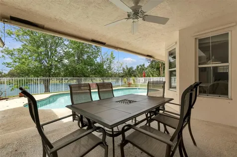 4927 NW 67th Avenue Lauderhill FL 33319