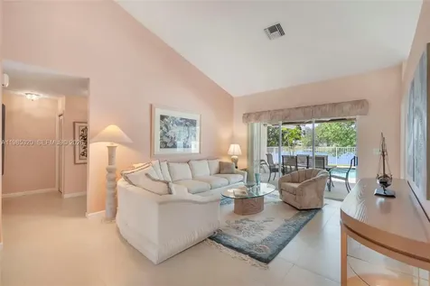 4927 NW 67th Avenue Lauderhill FL 33319