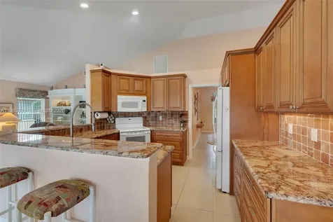 4927 NW 67th Avenue Lauderhill FL 33319