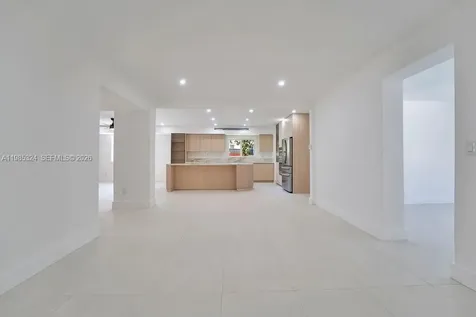 4053 SW 8th Street Plantation FL 33317