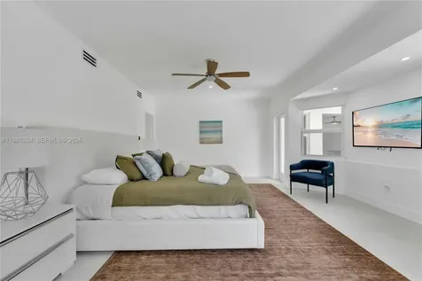 4053 SW 8th Street Plantation FL 33317