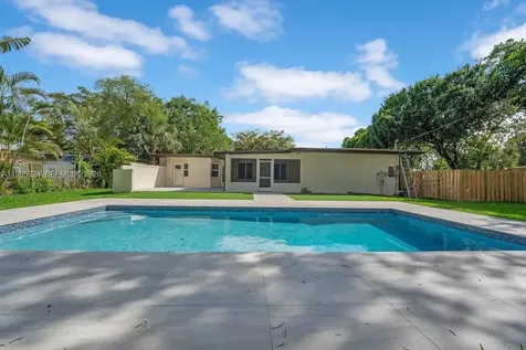4053 SW 8th Street Plantation FL 33317