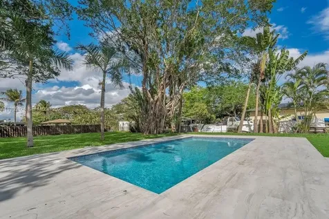 4053 SW 8th Street Plantation FL 33317