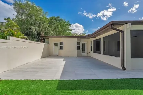 4053 SW 8th Street Plantation FL 33317