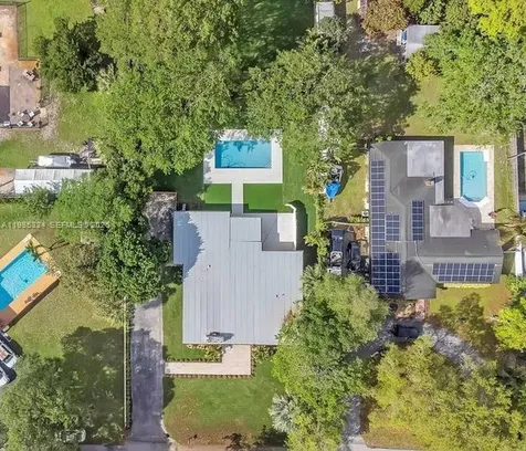 4053 SW 8th Street Plantation FL 33317