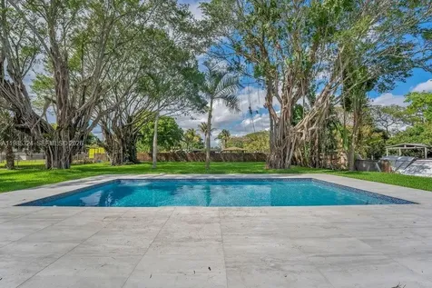 4053 SW 8th Street Plantation FL 33317