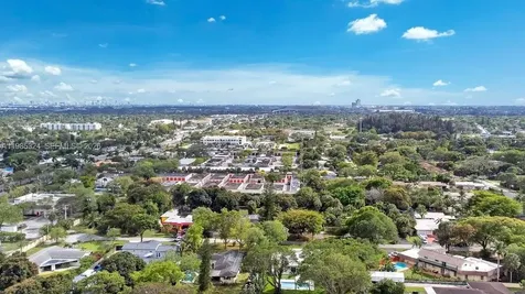 4053 SW 8th Street Plantation FL 33317
