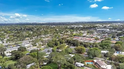 4053 SW 8th Street Plantation FL 33317
