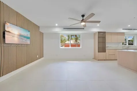4053 SW 8th Street Plantation FL 33317