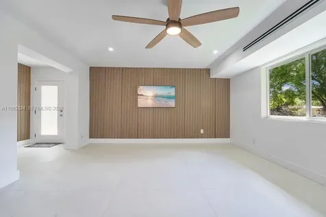 4053 SW 8th Street Plantation FL 33317