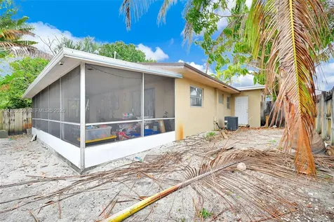 3042 NE 13th Avenue Oakland Park FL 33334