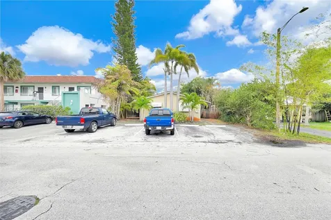 3042 NE 13th Avenue Oakland Park FL 33334