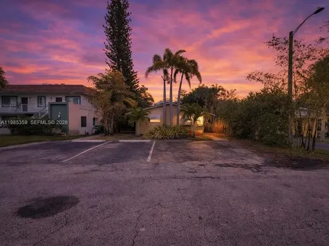 3042 NE 13th Avenue Oakland Park FL 33334