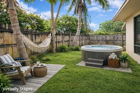 3042 NE 13th Avenue Oakland Park FL 33334