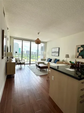 79 SW 12th Street Miami FL 33130