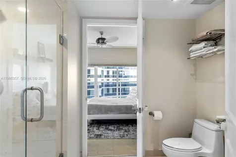 Hallandale Beach FL 33009