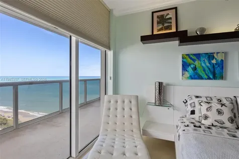 Hallandale Beach FL 33009