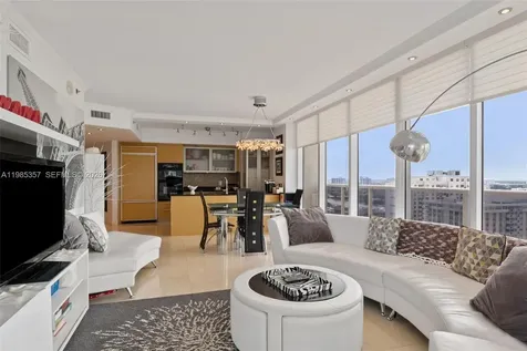 Hallandale Beach FL 33009