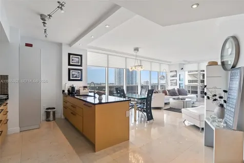 Hallandale Beach FL 33009