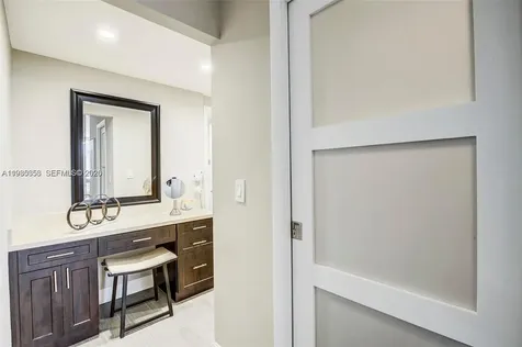 1600 S Ocean Drive Hollywood FL 33019