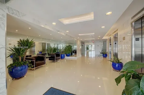 1600 S Ocean Drive Hollywood FL 33019