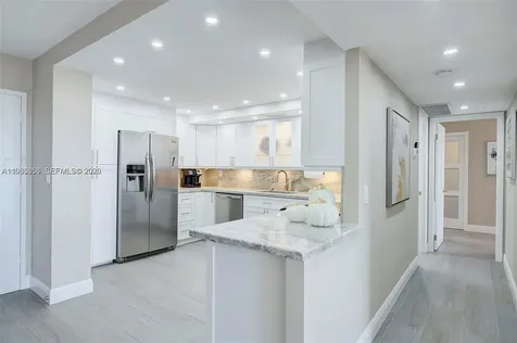 1600 S Ocean Drive Hollywood FL 33019