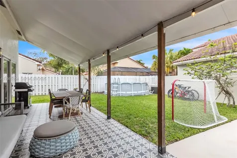 12742 NW 11th Place Sunrise FL 33323