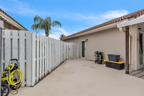 12742 NW 11th Place Sunrise FL 33323