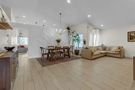 12742 NW 11th Place Sunrise FL 33323