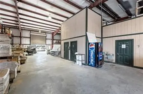 1515 Forestry Division Road La Belle FL 33935