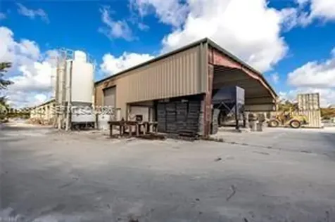 1515 Forestry Division Road La Belle FL 33935