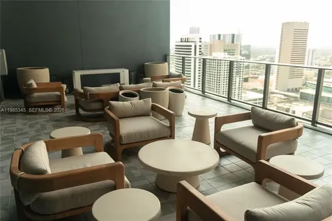 121 NE 5th Street Miami FL 33132