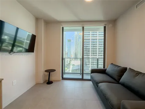121 NE 5th Street Miami FL 33132