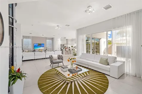 7515 NW 99th Avenue Doral FL 33178