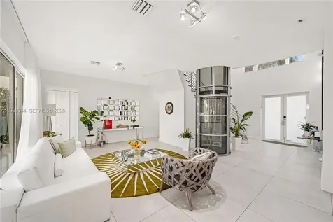 7515 NW 99th Avenue Doral FL 33178