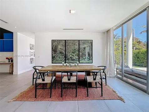 561 Warren Lane Key Biscayne FL 33149