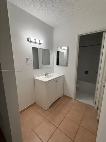 425 W Park Drive Miami FL 33172