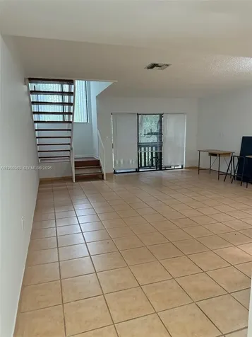 425 W Park Drive Miami FL 33172